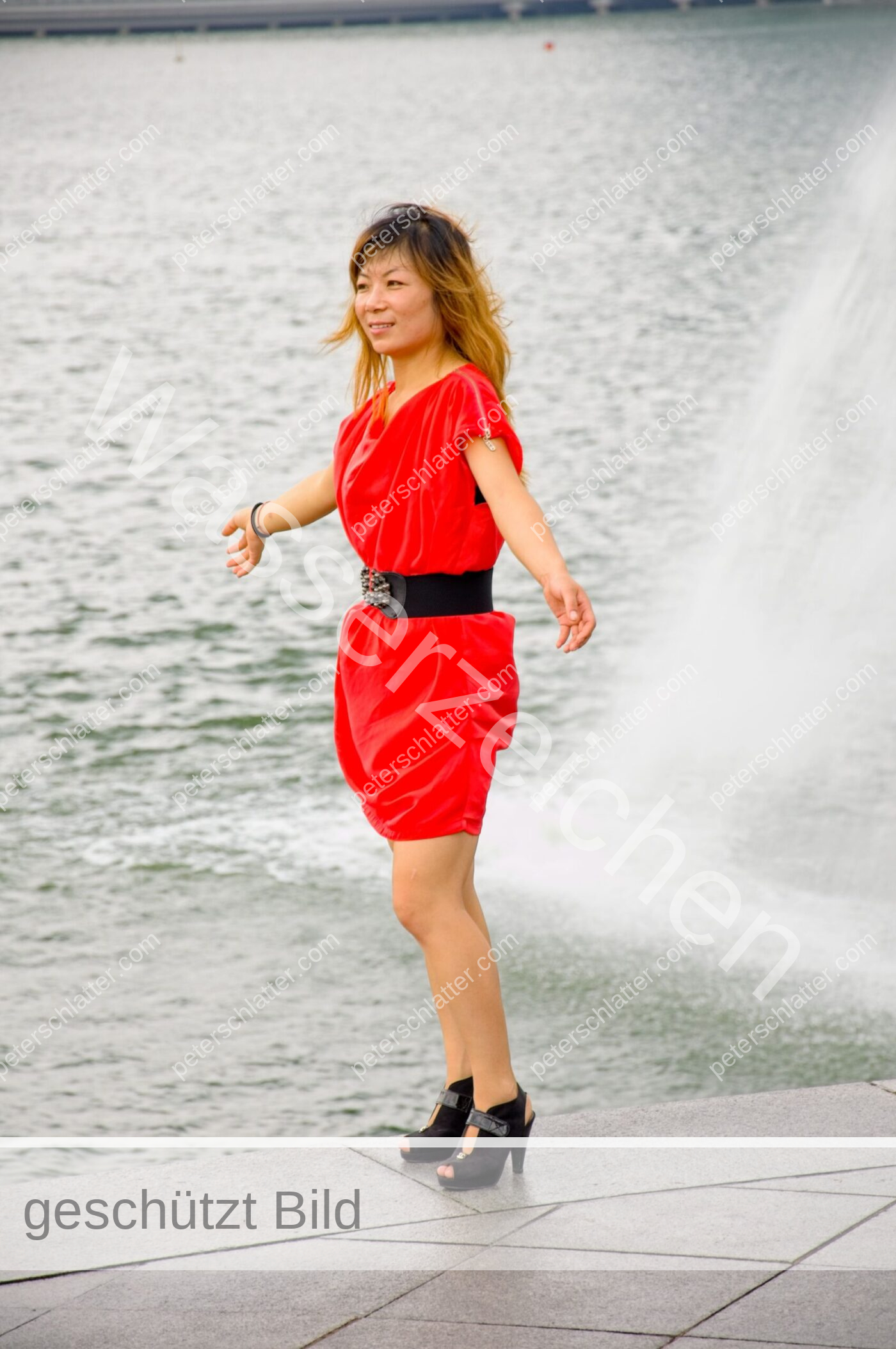 Sinagpur Merlion-Park Touristin