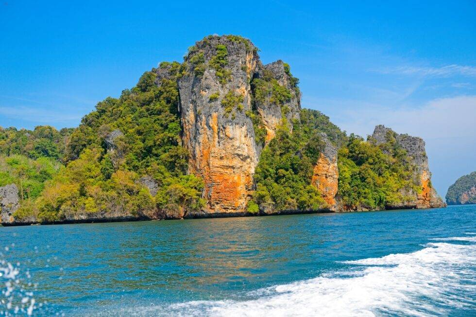Thailand Phang Nga Bay Boot-Transfer TreeHouse Villas Felsformation