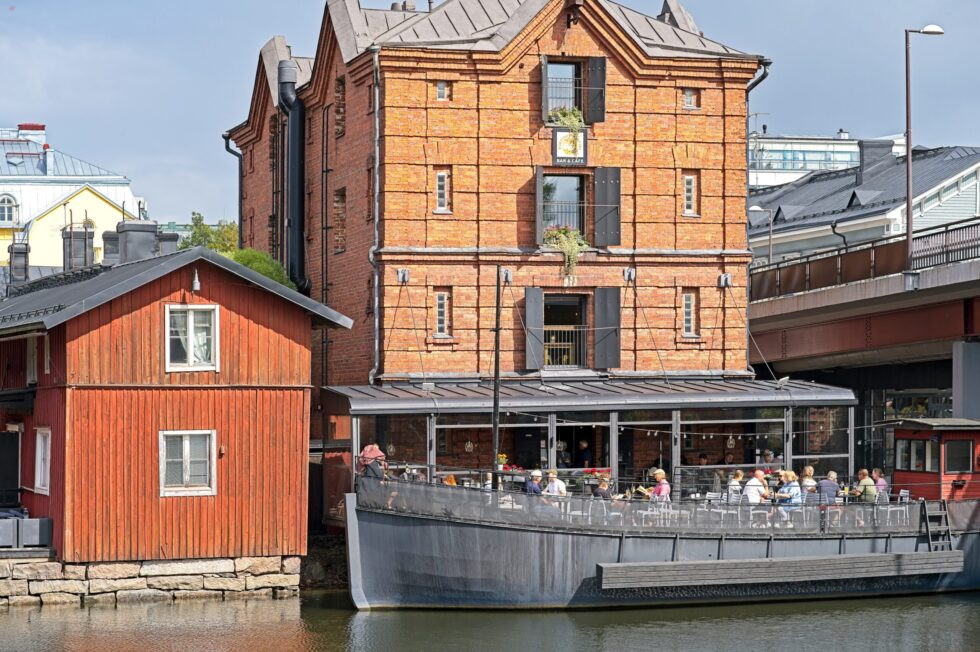 Finnland Porvoo Fluss Porvoonjoki Häuser Restaurant