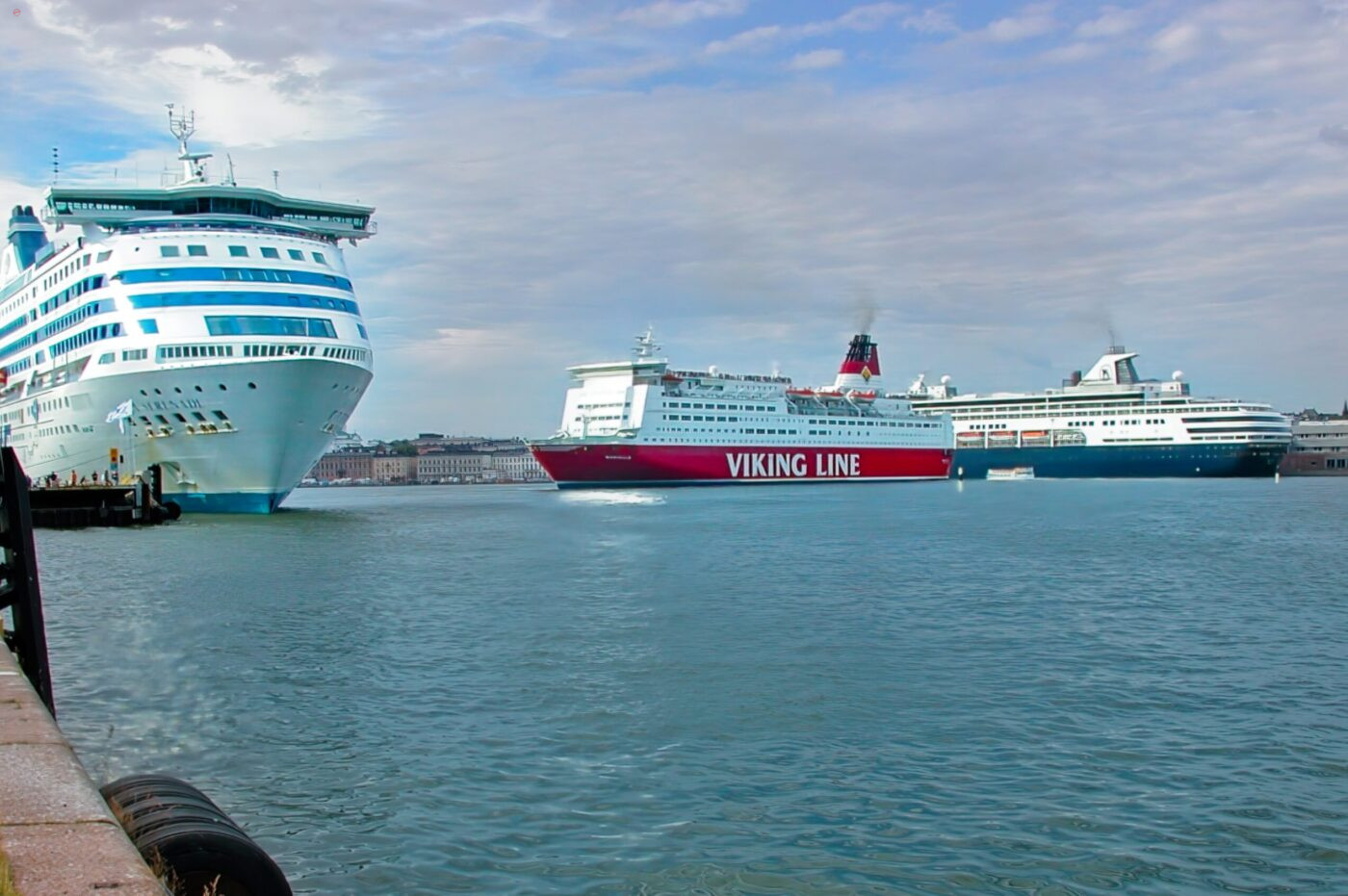 Finnland Helsinki Hafen Schiff Fähre Silja Serenade Viking Mariella