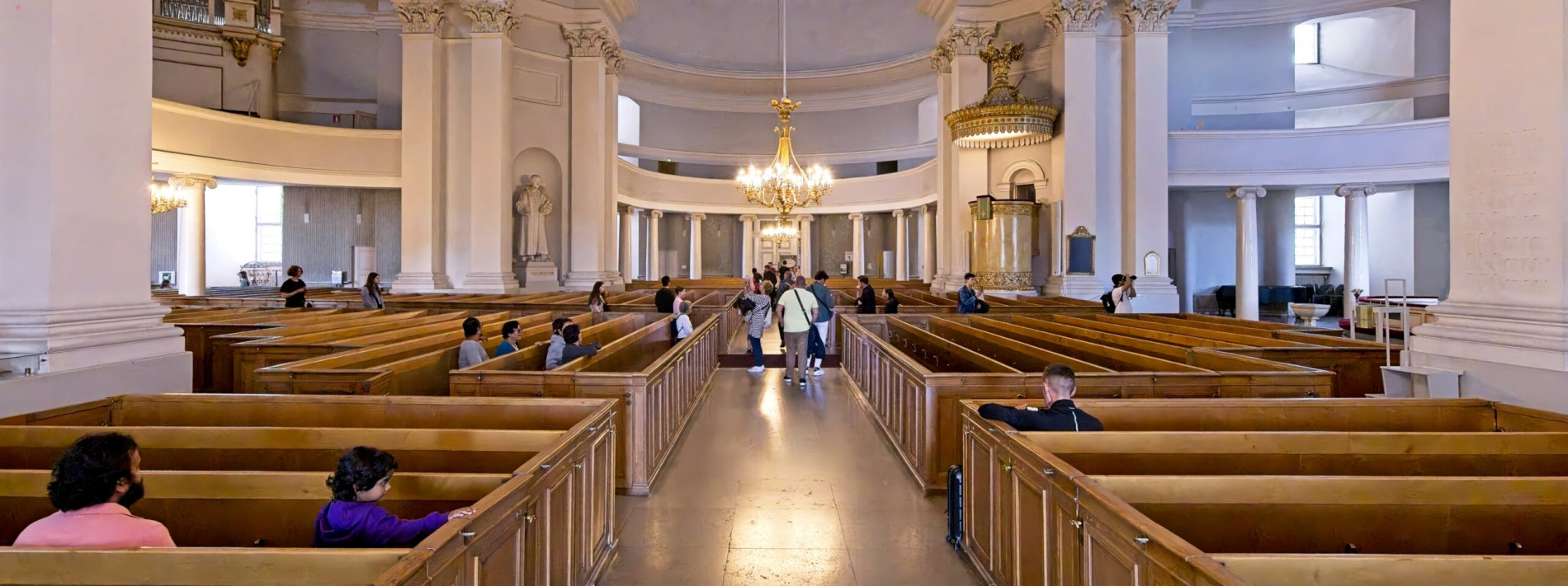 Finnland Helsinki Kirche Dom Kirchenraum