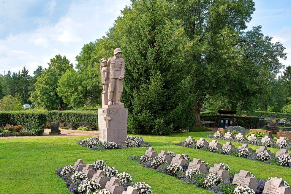 Ahlainen Nousiainen Kirche Friedhof Militär Soldatenfriedhof