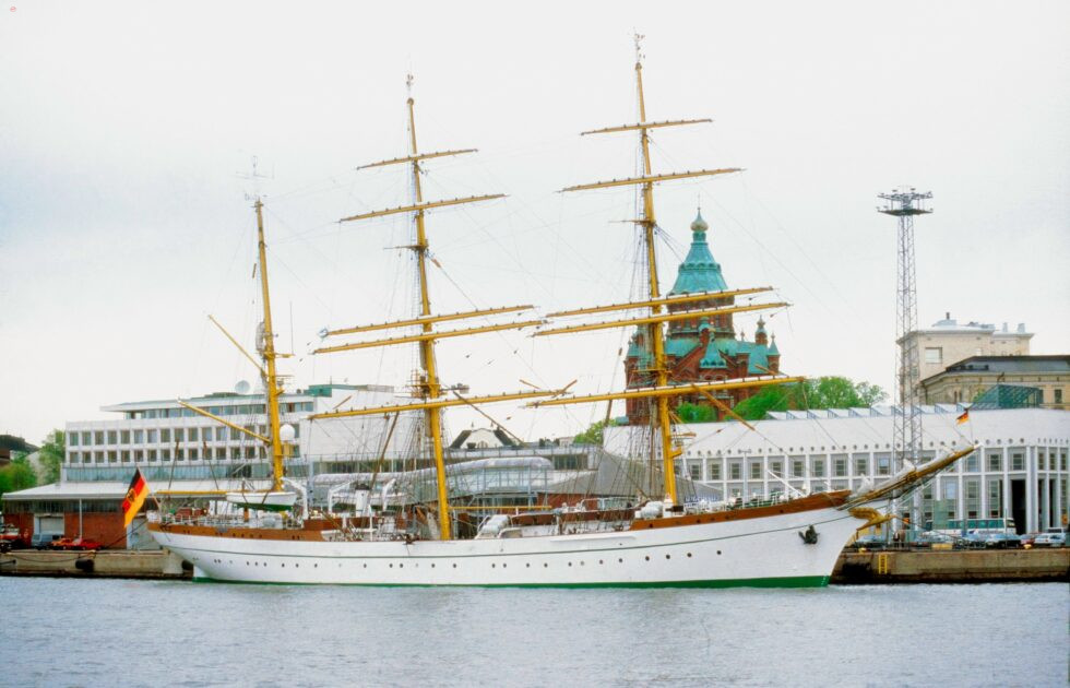 Finnland Helsinki Hafen Schiff Dreimaster Deutschland