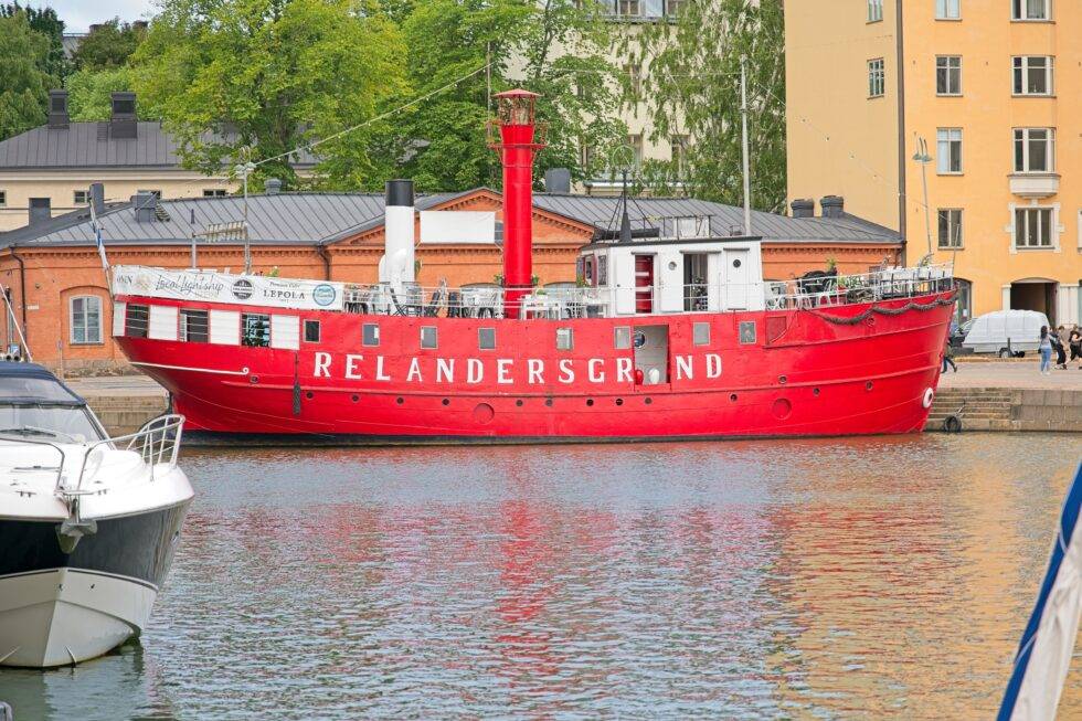 Finnland Helsinki Katajanokka Jachthafen Feuerwehrschiff altes