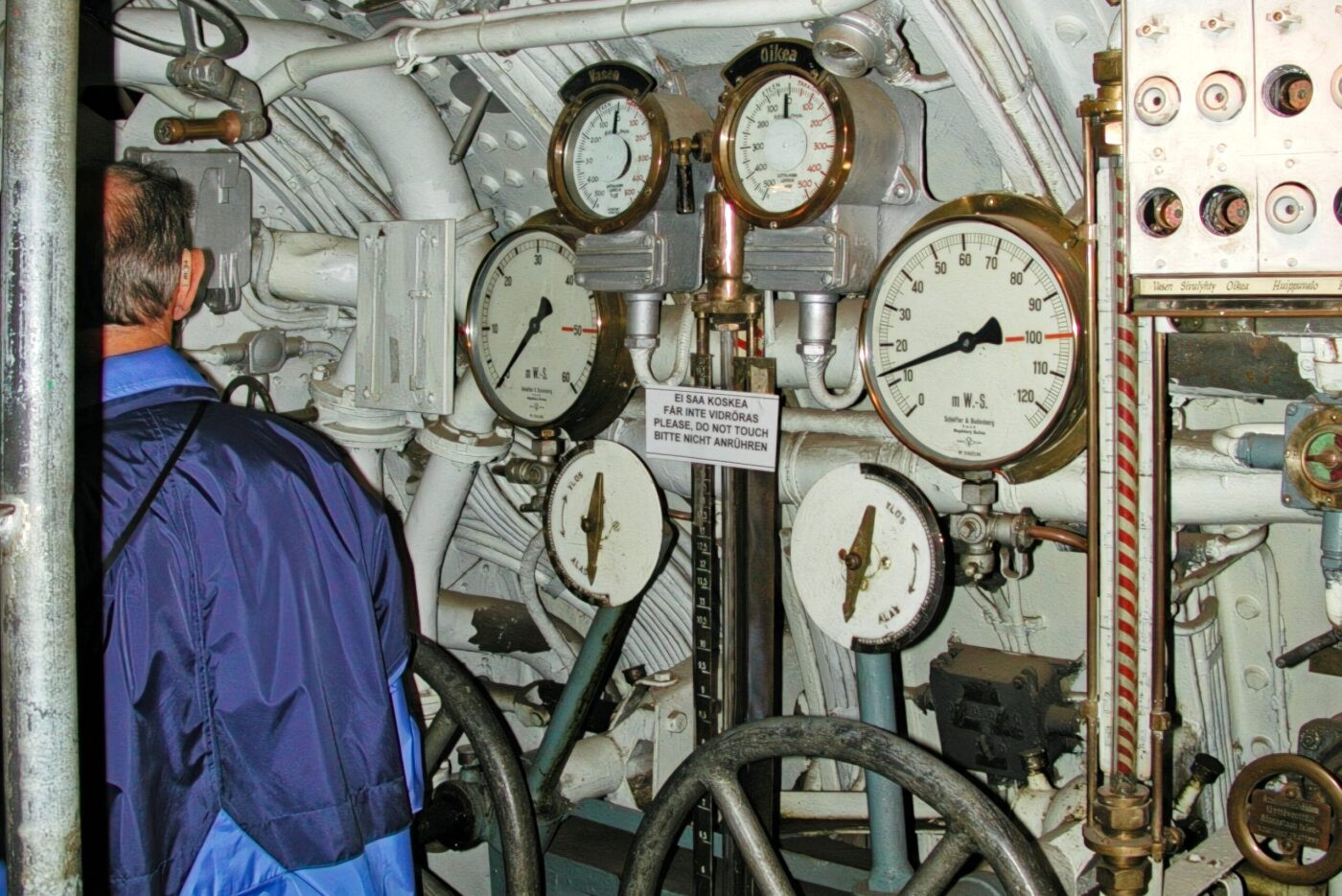 Finnland Helsinki Seefestung Suomenlinna Unterseeboot Vesikko Brücke