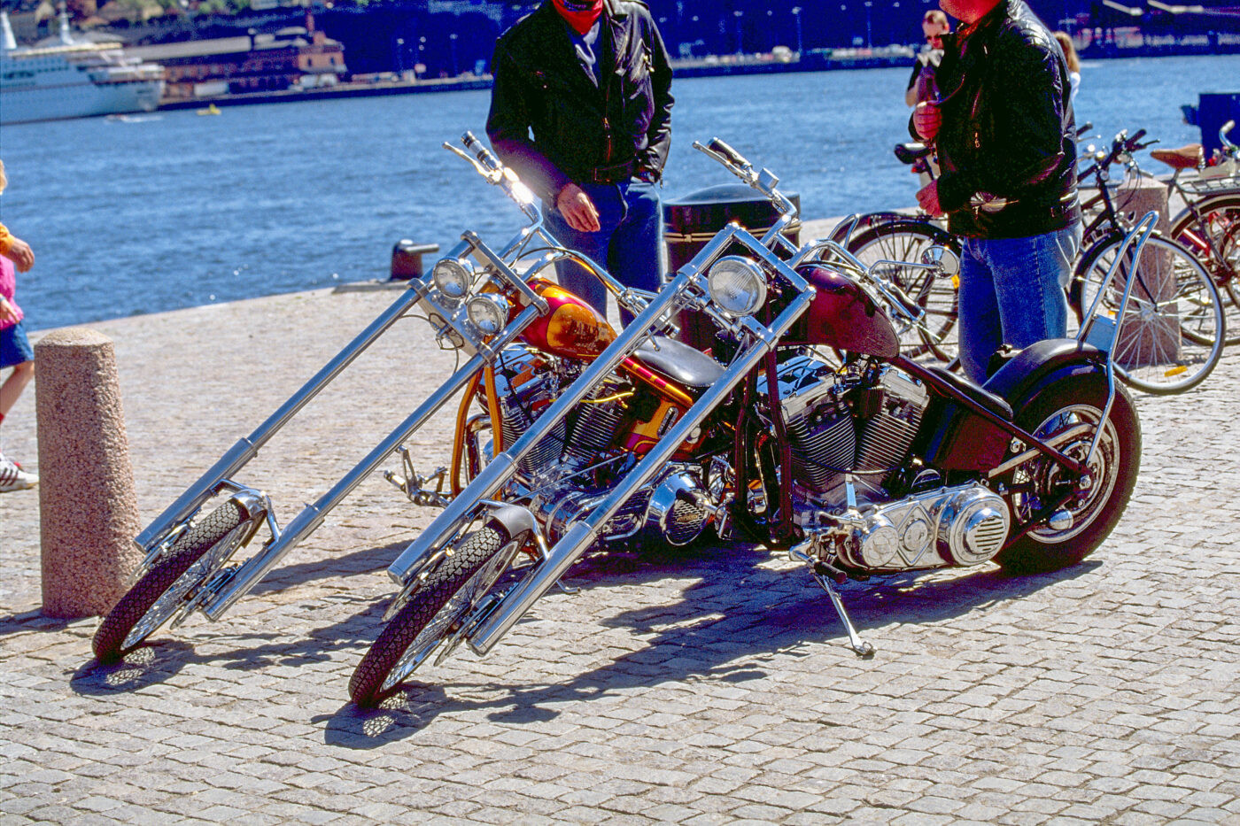 Schweden Stockholm alter Hafen Motorräder